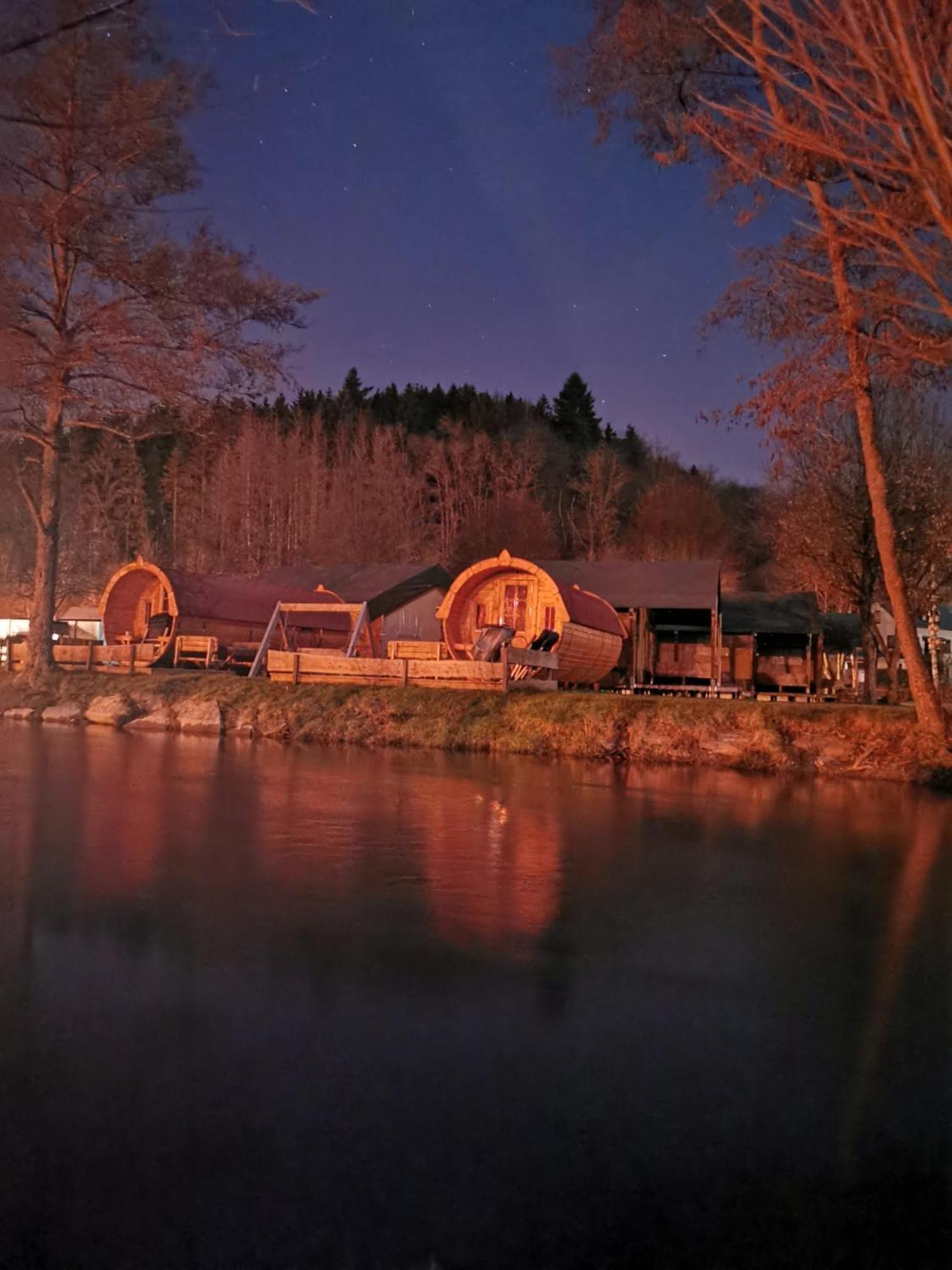 Hotel Barrels Am Clerve Enscherange Exterior foto